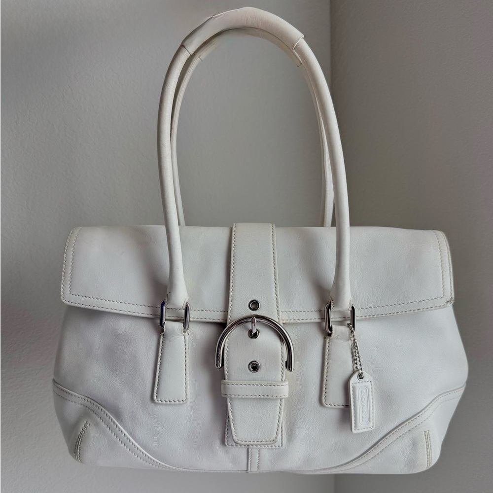 Vintage Coach Shoulder Bag SoHo Buckle Flap in white leather